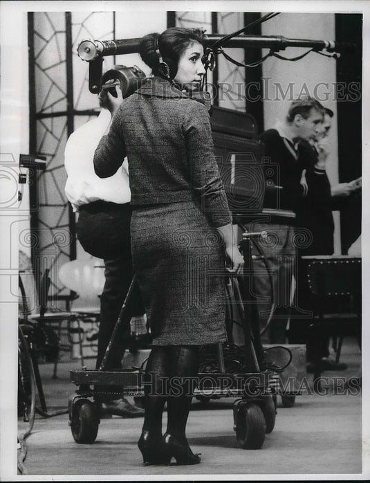 1963 Press Photo Sound Boom Operator At Moscow Television Station - nea86442 - Historic Images