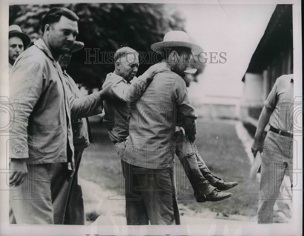 1936 Press Photo Prison guard Charles McCory after being shot - Historic Images