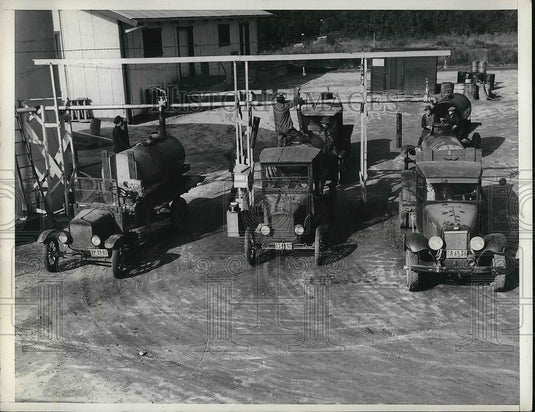 1938 Citrus Growers lined up in their oil trucks  - Historic Images