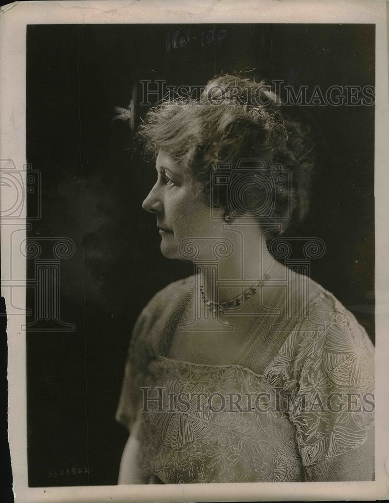 1920 Mrs. Arthur L. Livermore  - Historic Images