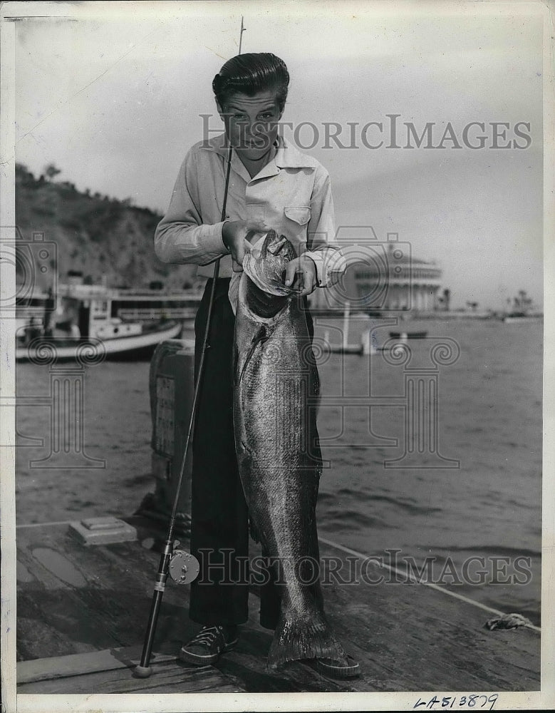 1939 Press Photo Douglas Bombard, 12, with a 23 1/2 pound Sea Bass - nea86859 - Historic Images