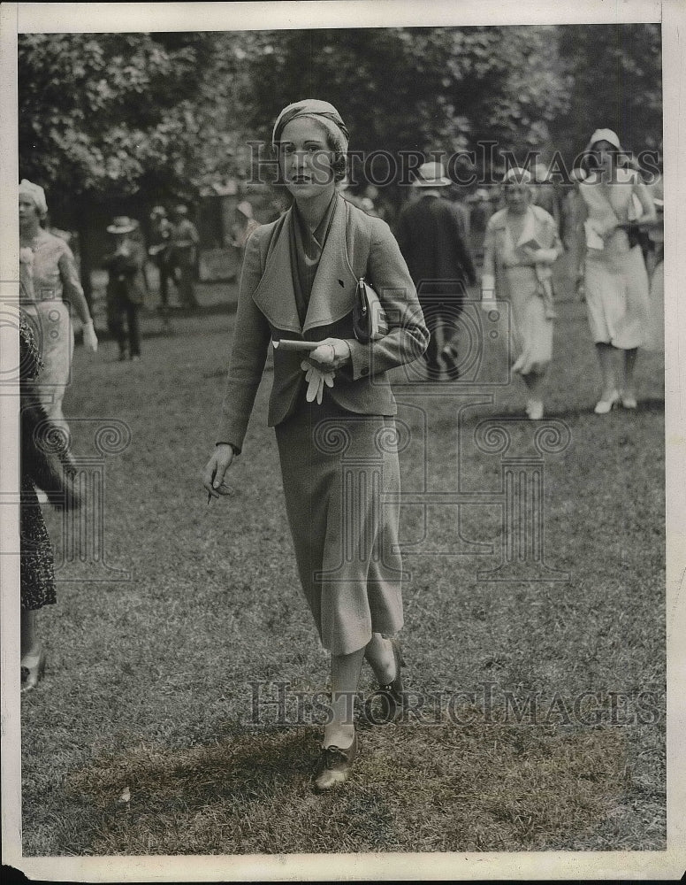 1931 Miss Jane Aclott Social Resgitrite Belmont Park Races - Historic Images