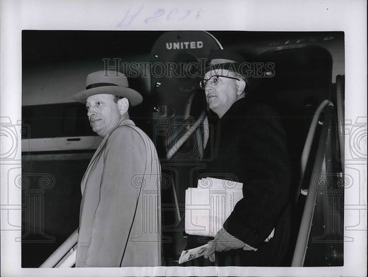1958 Press Photo Nathan Leopold & W. Harold Row Off to Brethren Mission Hospital - Historic Images