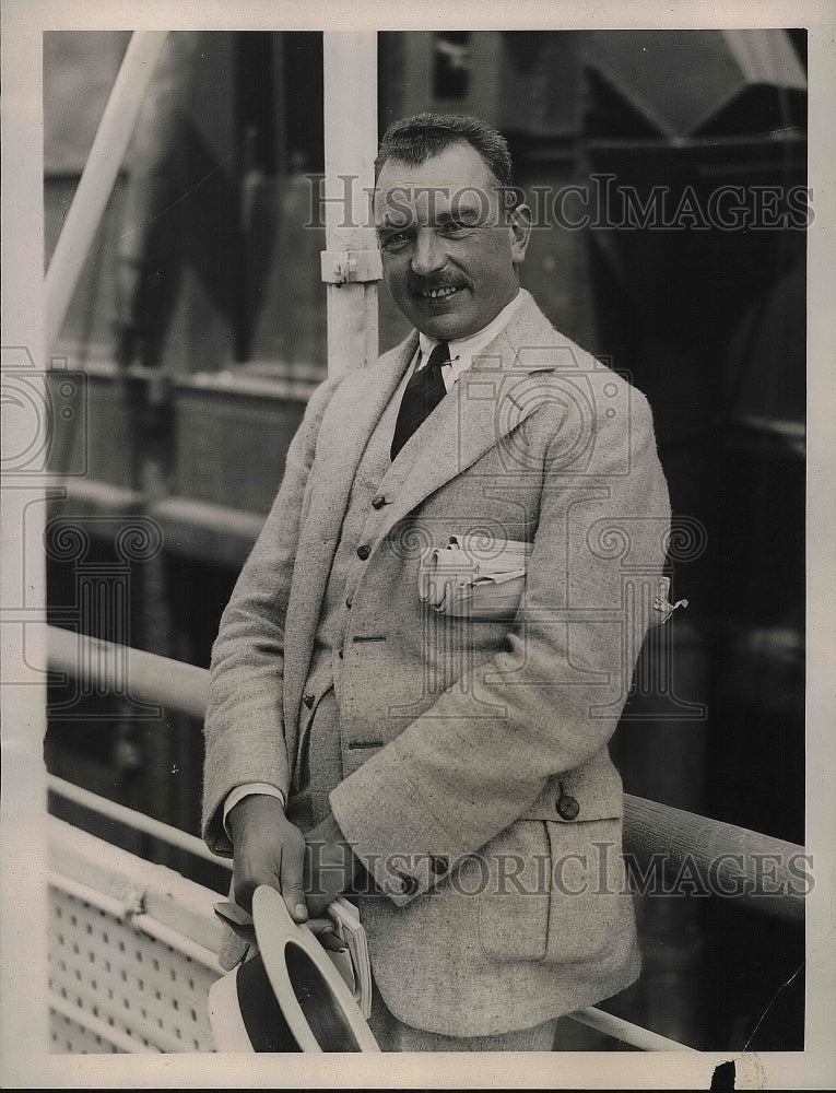 1922 Press Photo Cale Neven Sec. of the French Embassy - nea87314 - Historic Images