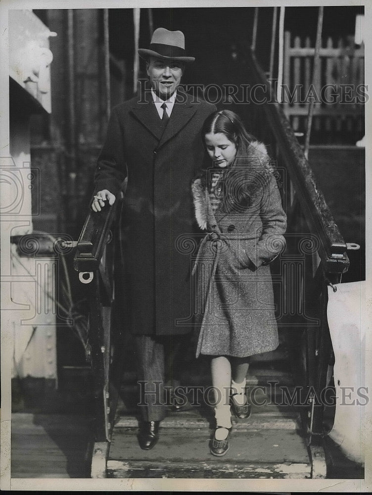 1933 Press Photo William Bullitt and his daughter Anne - nea87319-Historic Images