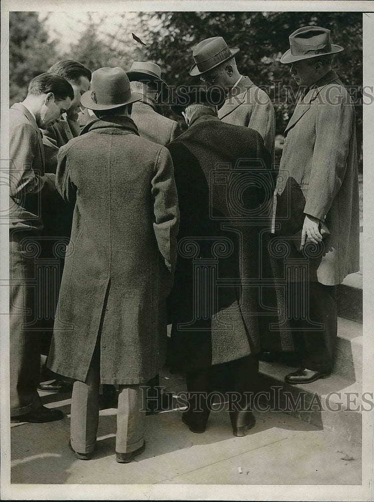 1930 Dr. Francis Hagner Gives Report on William Taft&#39;s Condition - Historic Images