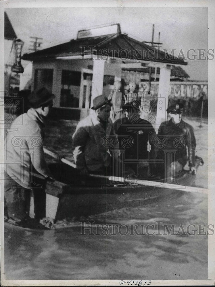 1938 The flooded town of Watsonville California  - Historic Images