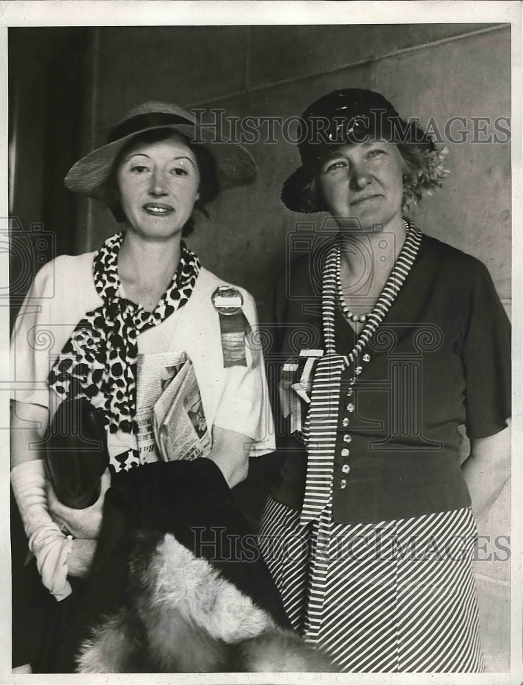 1932 Press Photo Mrs. H. G. Newsome and Mrs J. McCulloch - nea88038 - Historic Images