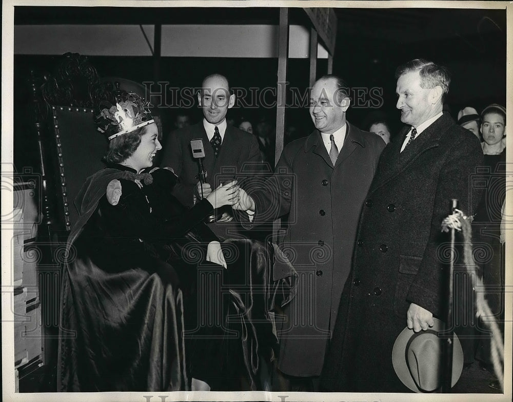 1937 Miss Portia, William Madden, Francie Mekeown and WIlliam Casey - Historic Images