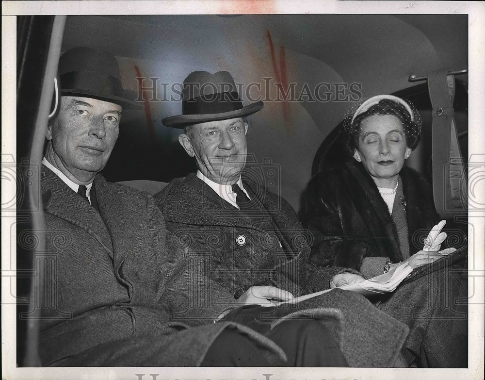 1952 Defense Secretary Robert Lovett & Secretary Charles Coolridge - Historic Images