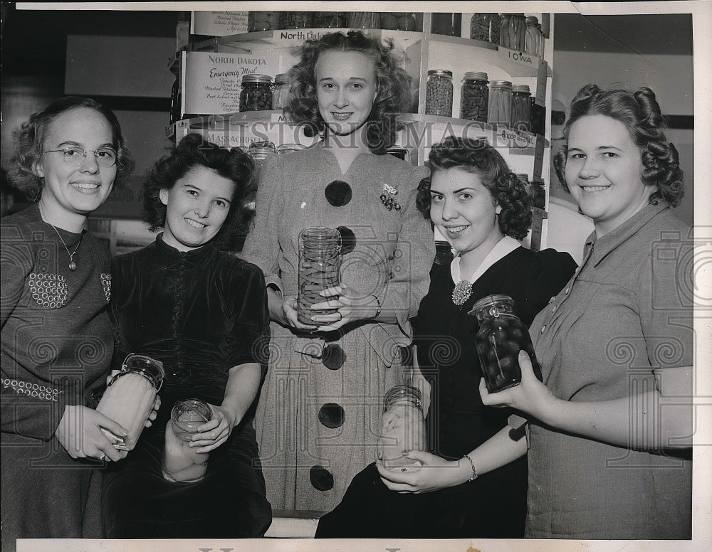 1940 Press Photo Mildred Maassen,Marie Fletcher,Virginia Pollard Of 4-H Club - Historic Images