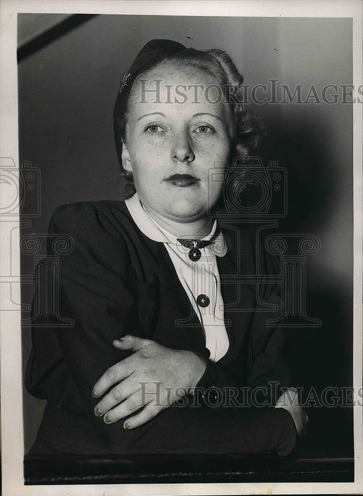Magiretti Fish 1937 Margaret Fish, American Airlines hostess named Most Charming ...