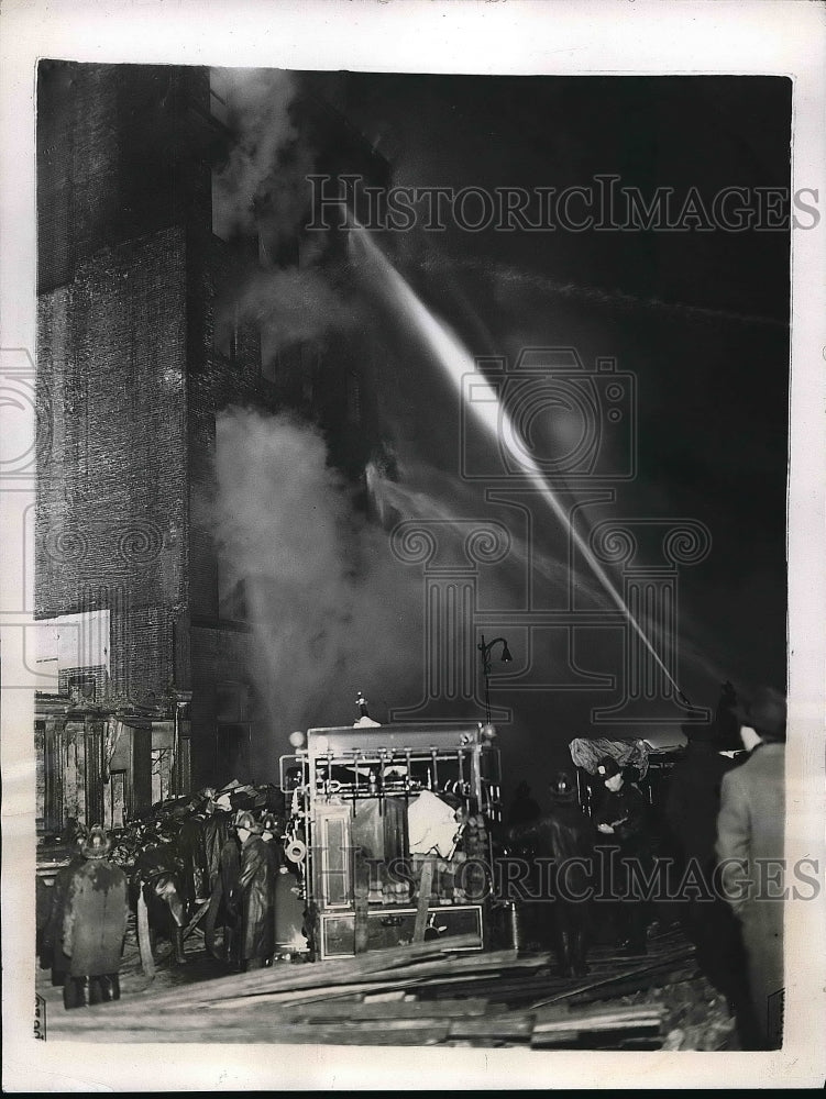 1946 Fire in a loft building on 16th Street, New York  - Historic Images