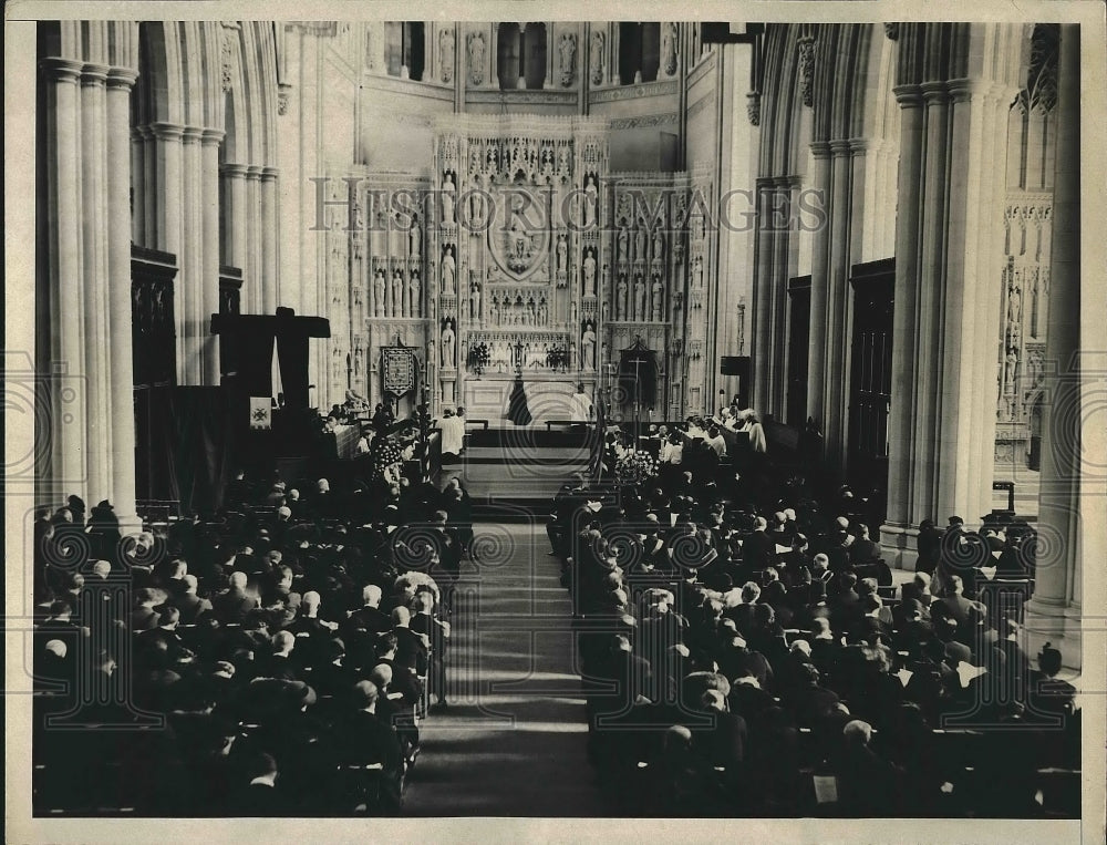 1936 Memorial service at D.C. Cathedral Church  - Historic Images