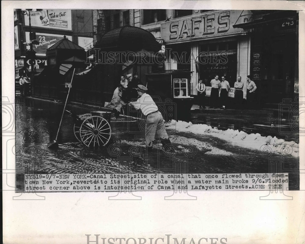 Canal Street flood in New York City  - Historic Images