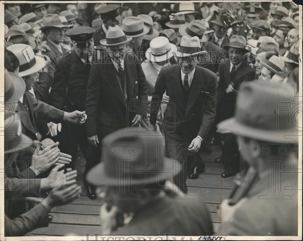 1932 Press Photo New York Mayor James Walker Arrives At Courthouse - nea88594 - Historic Images