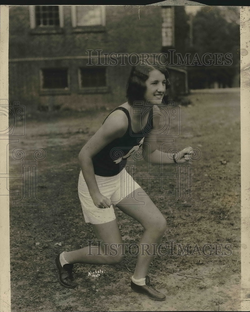 1929 Suzanne Lucas,Track athlete of South Carolina High School. - Historic Images