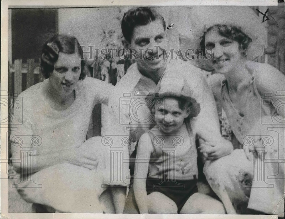 1935 Press Photo Mrs B Dunkel, Erwin Lang &amp; wife before his murder in Ind. - Historic Images