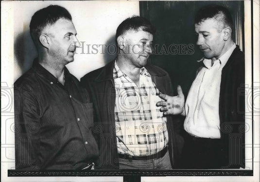 1959 Press Photo Sandri Grandmason Groop Survivors Of Mine Blast - nea89075 - Historic Images