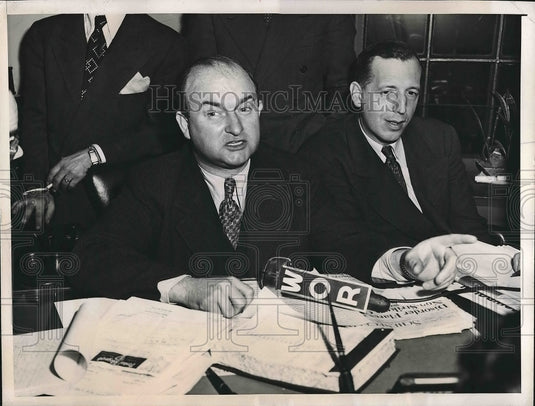 1946 Press Photo Michael Quill, pres. of Transport Workers Union, during strike - Historic Images