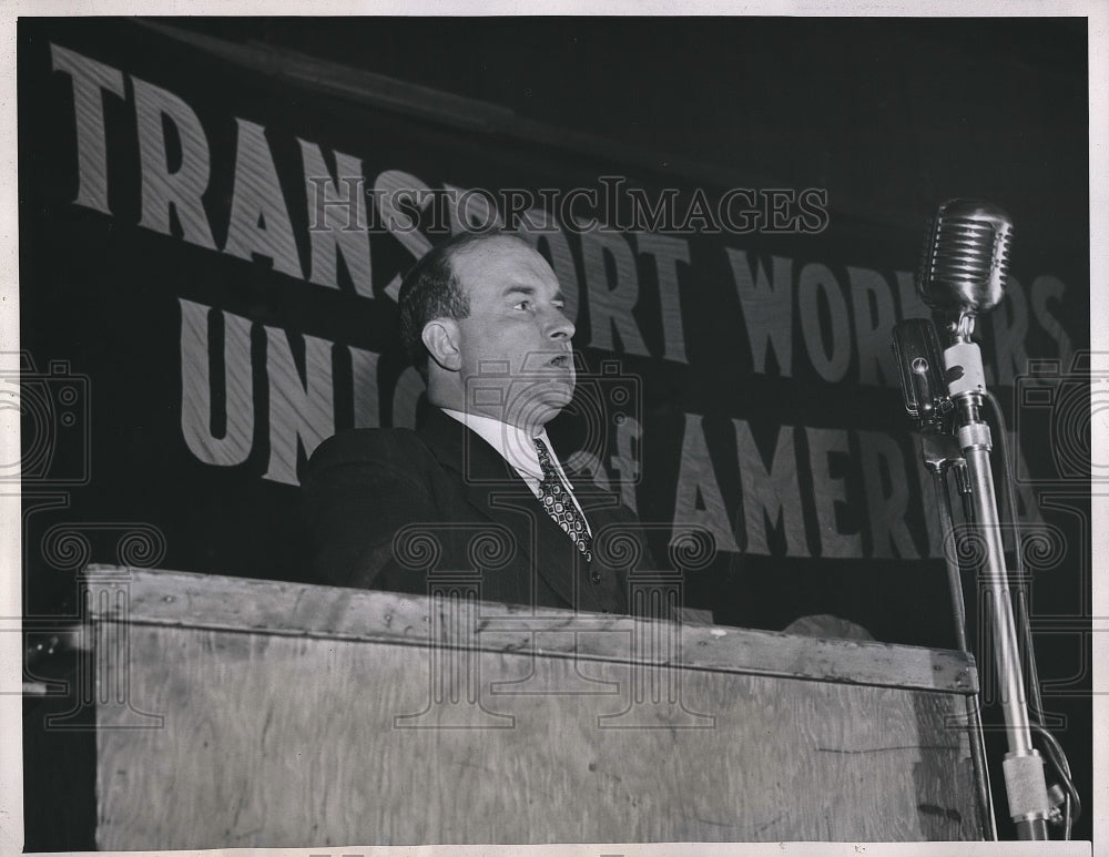 1946 Michael Quill, pres. Transport Workers Union, press conference - Historic Images