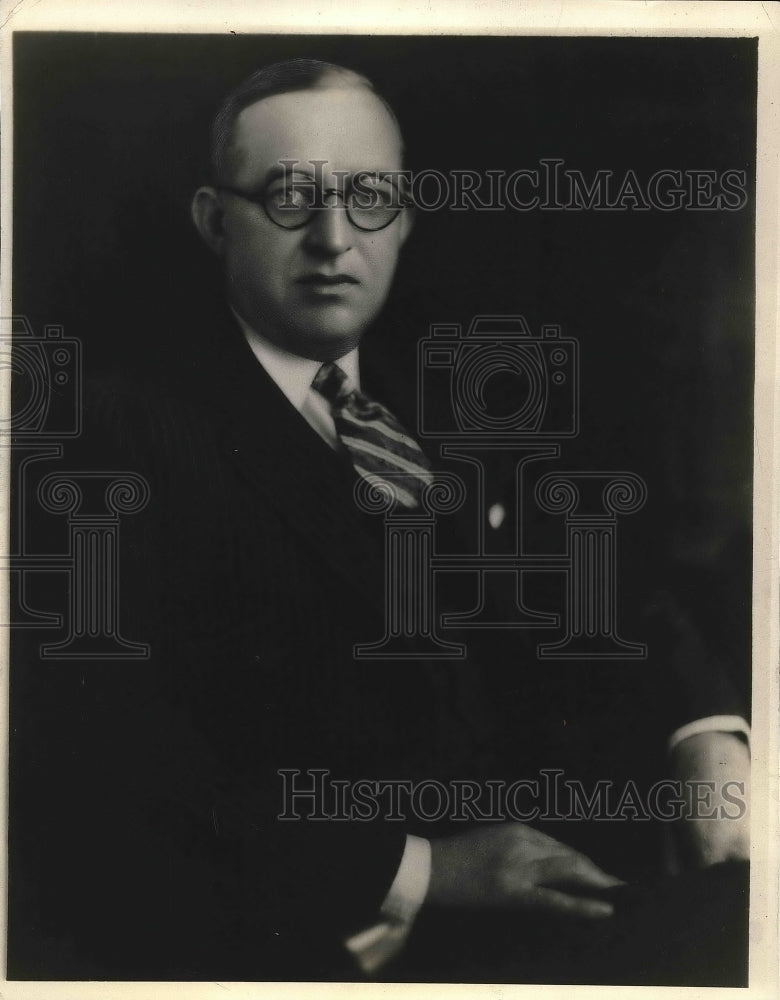 1936 E L Mason Vice President of Cleveland Trust Company  - Historic Images