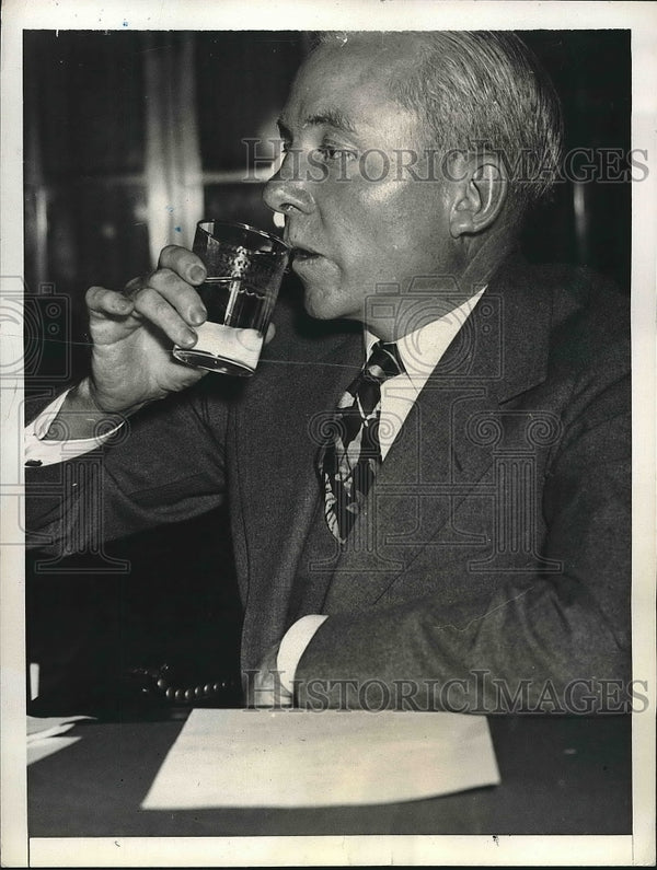 1937 Robert R Young, NY financier at Senate committee - nea89563 ...