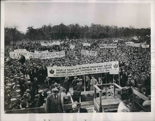 1937 French workers in protest  - Historic Images