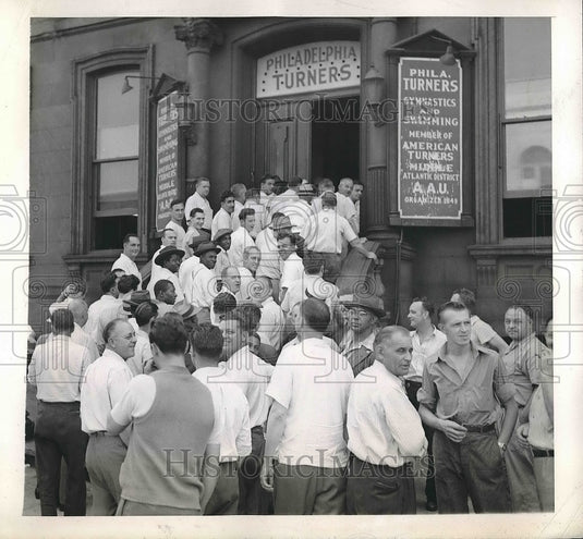 1945 Press Photo protesters at Midvale companies Nicetown plans - nea89696 - Historic Images