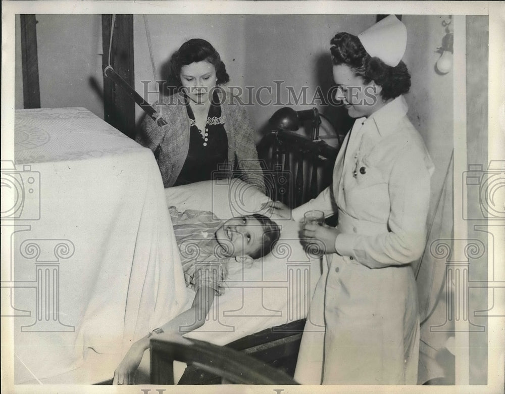 1944 Anthony Miller Age 12 in Hospital for a Year for Burns - Historic Images