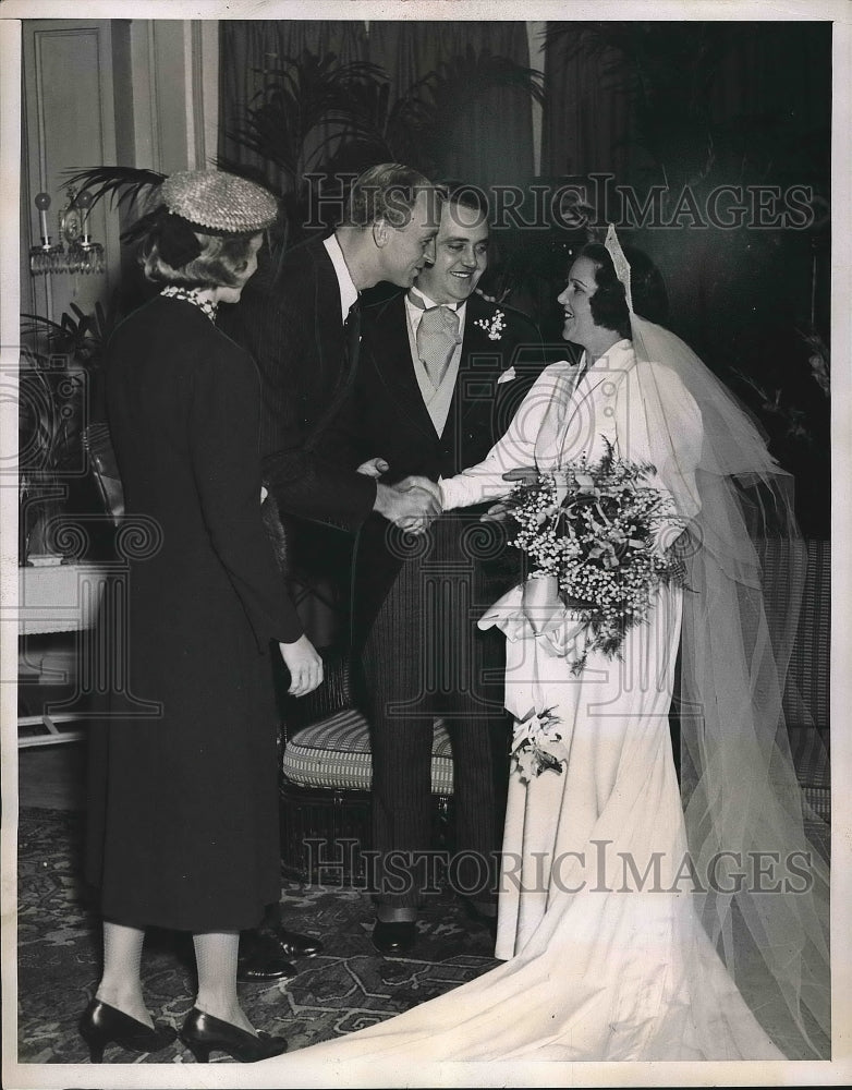 1937 Thomas Qualters &amp; bride Arlene Eade, Mrs Roosevelt  - Historic Images
