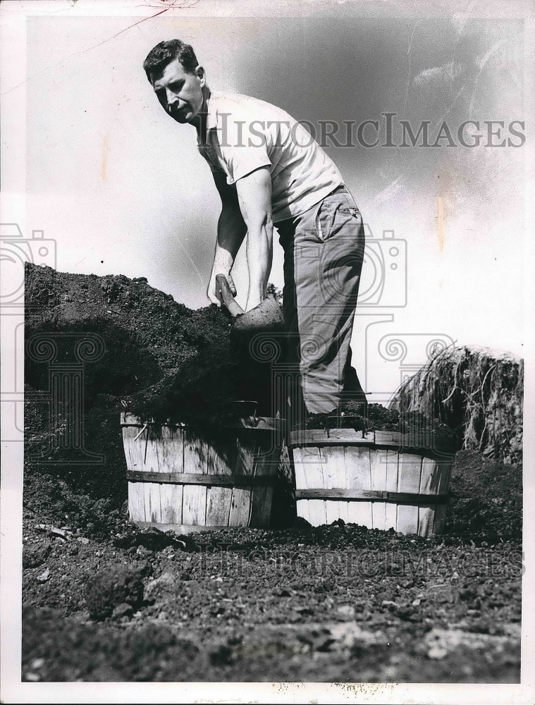 1953 Two Bushels of Humus  - Historic Images
