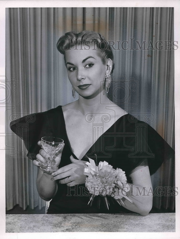 1957 Silver Elastic Band with Corsage  - Historic Images