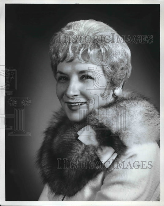 1963 Press Photo Gertrude Knott,asst to Ohio Turnpike Dir. - nea89954 - Historic Images