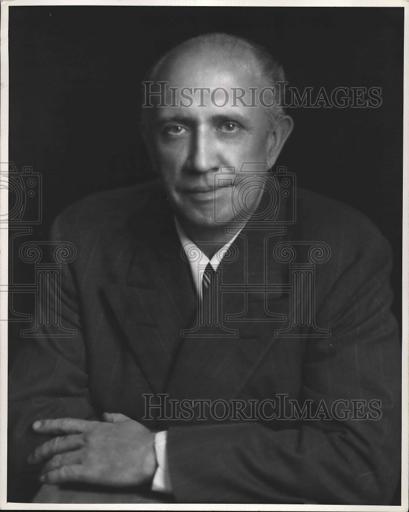 1945 Handel Mundsworth, conductor  - Historic Images