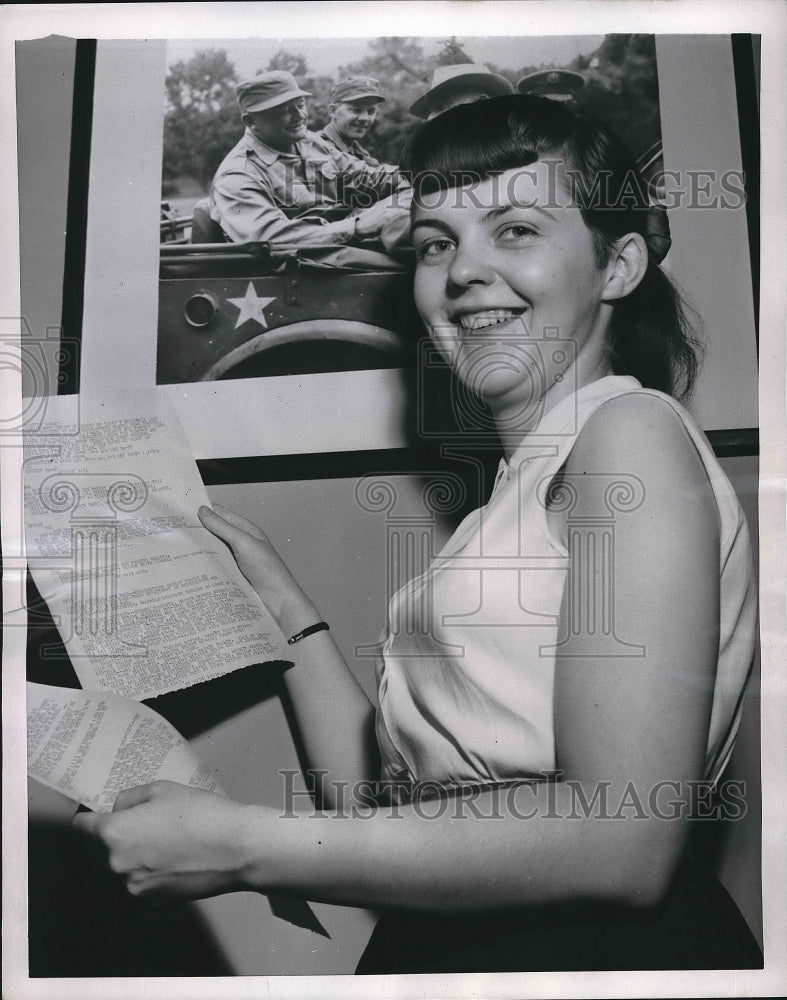 1953 Sheila Quinn, UPI bureau in Albany, NY  - Historic Images