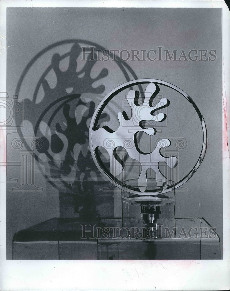 Press Photo Growing Forms Sculpture by Phyllis Marle on Motorized Base - Historic Images