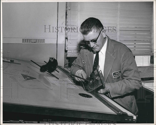 1955 Press Photo Carter Quisenberry, toy designer in NY - nea90083 - Historic Images