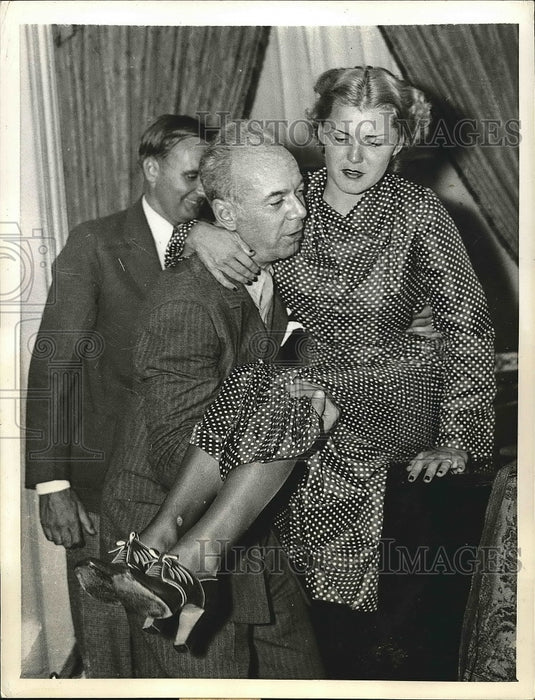 1935 Asbestos heir Tommy Manville & 4th wife Marcelle Edwards - Historic Images