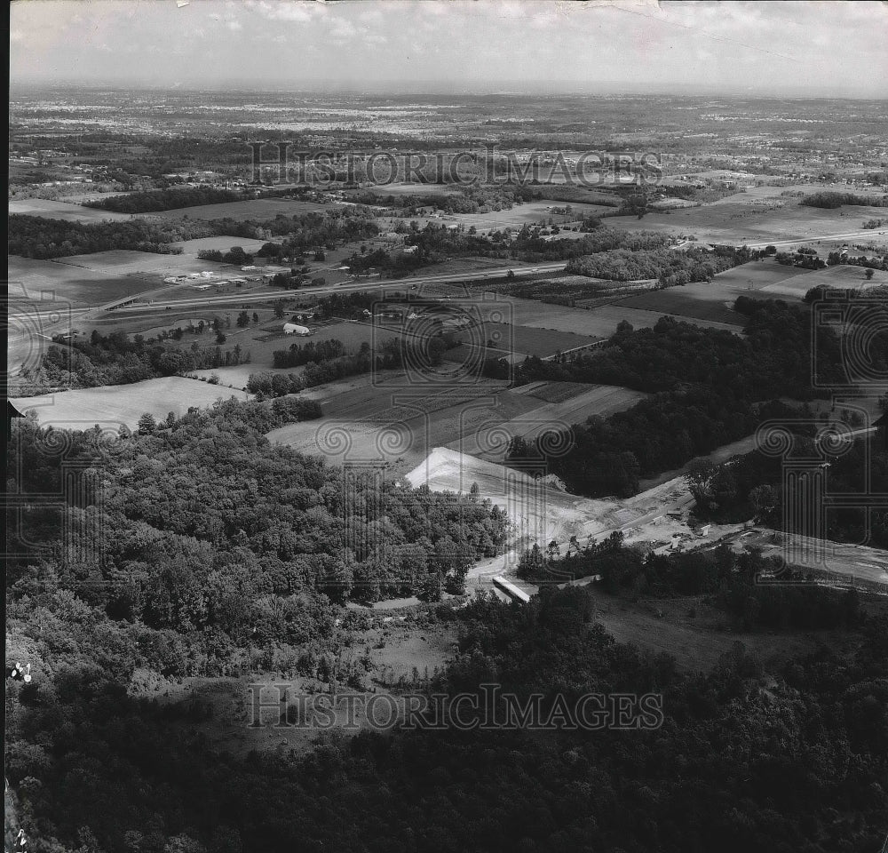 1940 Press Photo Aerial view of site new highway cloverleaf in Cleveland, Ohio - Historic Images