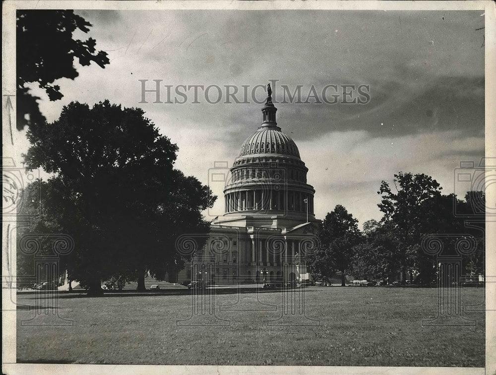 1932 Press Photo view of U.S. Capitol in Washington DC - nea90494-Historic Images