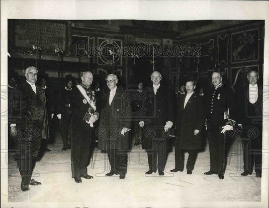 1933 Press Photo Premier Ramsay McDonald of G.B., Vatican official & Sir J Simon - Historic Images