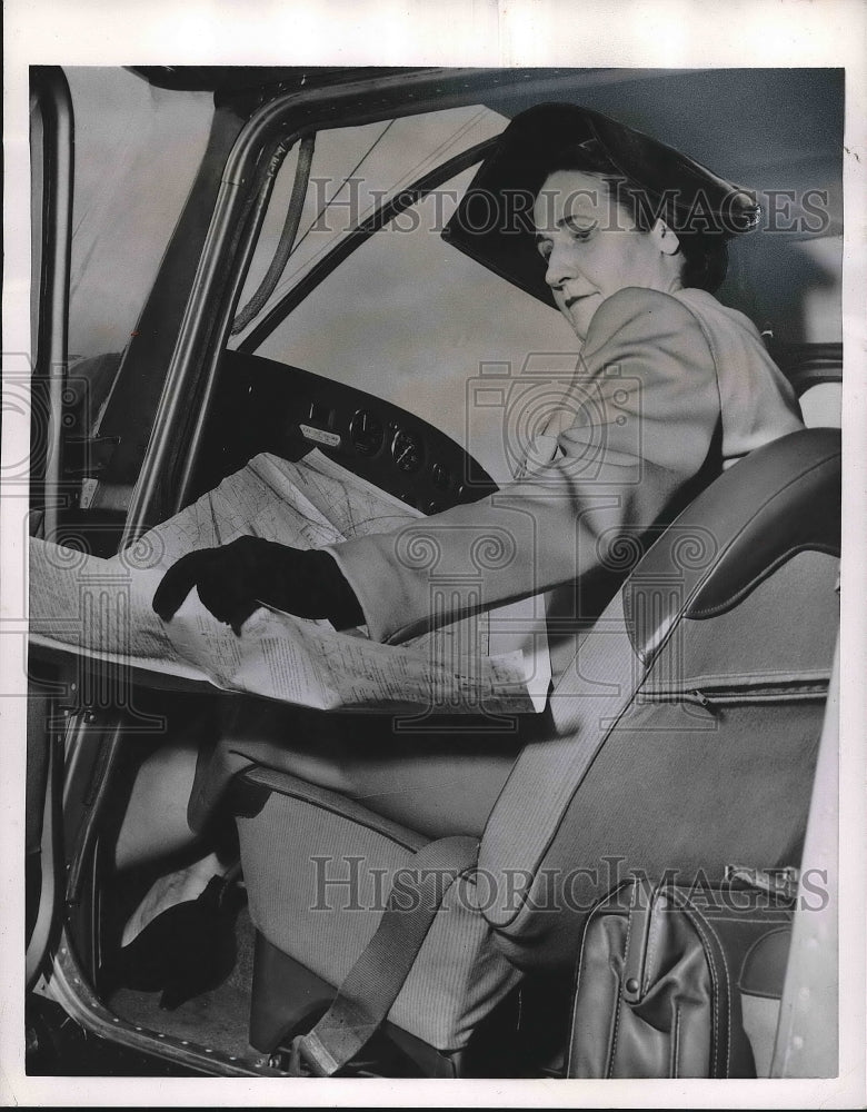 1955 Pilot Mrs Lorraine Washington  - Historic Images