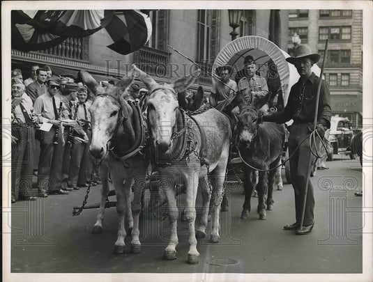 1947 Cleveland, Ohio Ray Brannaman for VFW parade  - Historic Images