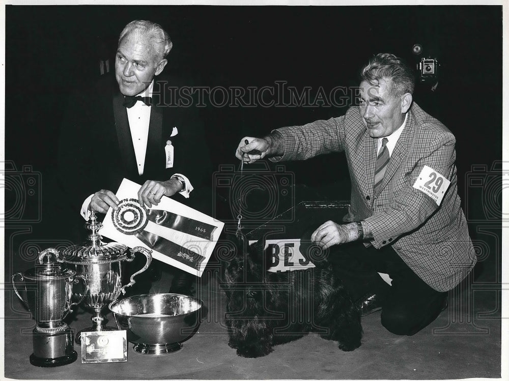 1965 Press Photo John Murphy &amp; Robert Kearns with Winner Carmichael&#39;s Fanfare-Historic Images