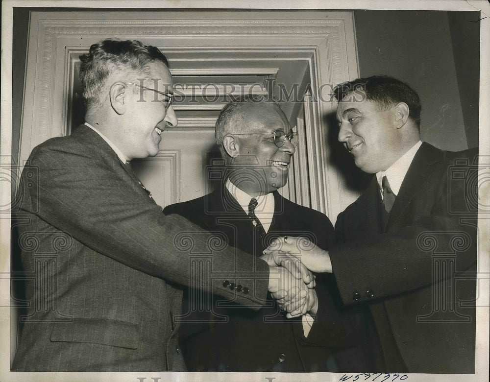 1940 Reps. Ray McKeough, Art Mitchell, Joe Gavagan in D.C. - Historic Images