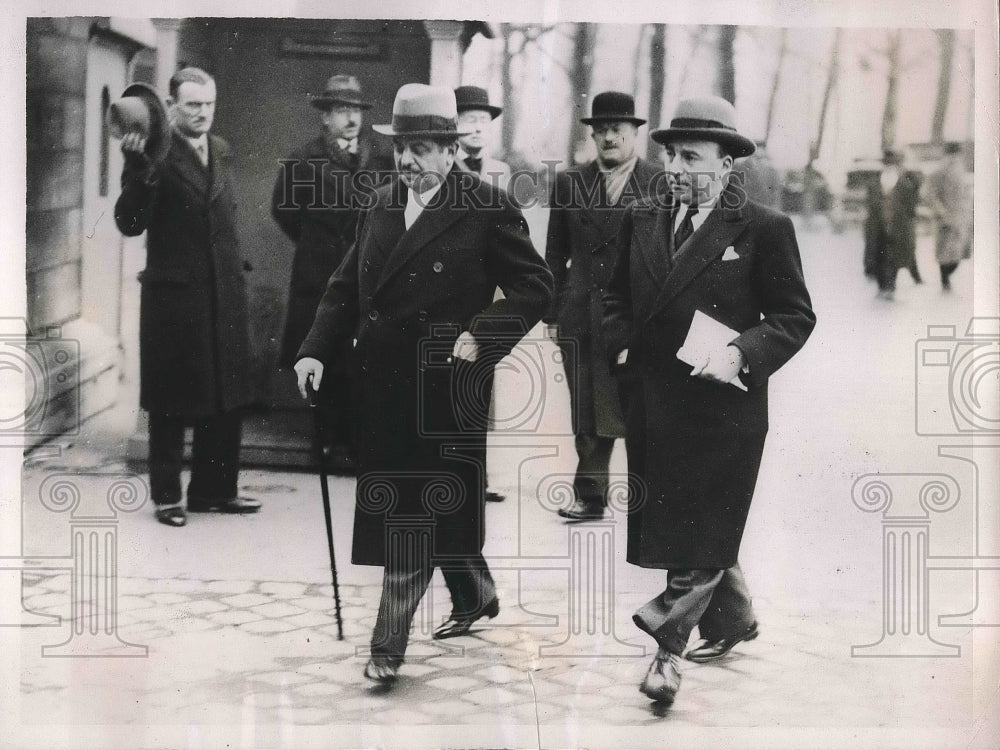 1935 Premier Laval of France & aides enter Chamber of Deputies - Historic Images