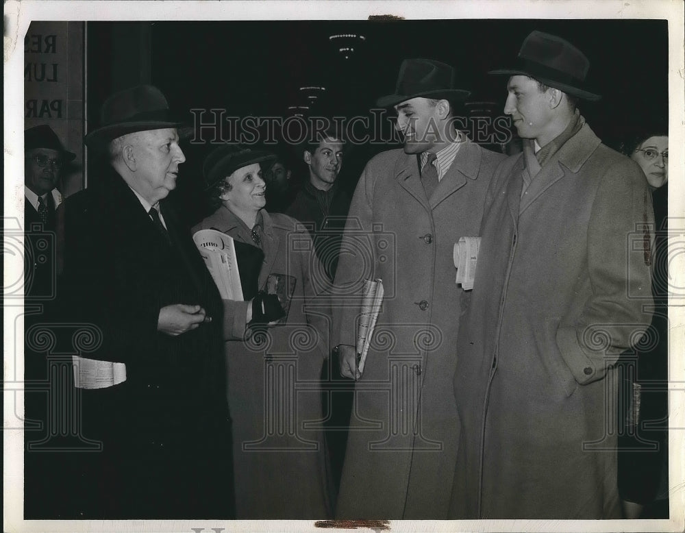 1942 Political Meeting James Reynolds, Al Milnan, Mel Harder - Historic Images