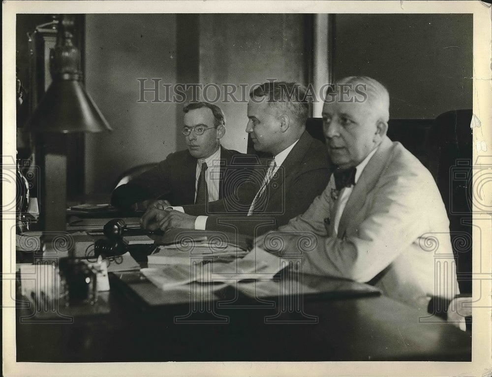 1934 Dr. Atkinson with James Reynolds and Harold Burton Meeting - Historic Images