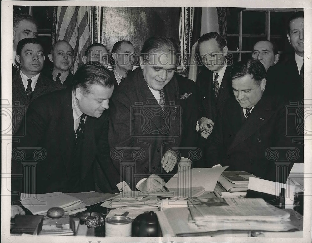 1938 Press Photo Julius Hodhman,ILGW Union, D Durinsky &amp; NY Mayor LaGuardia - Historic Images